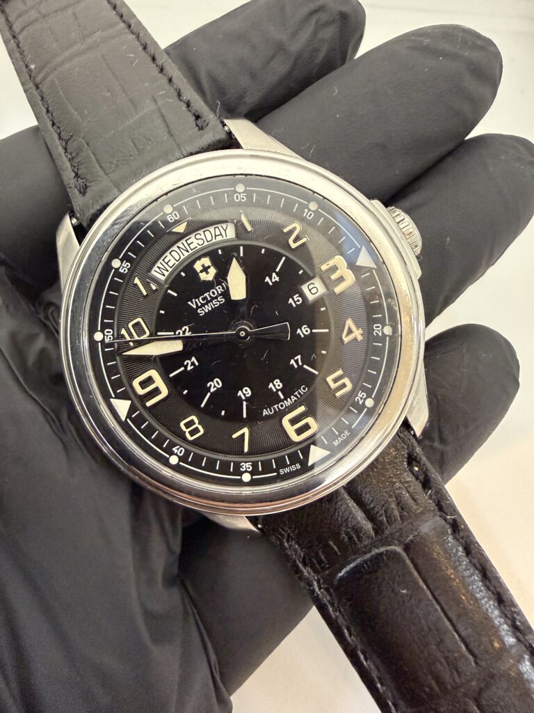 victorinox swiss military.