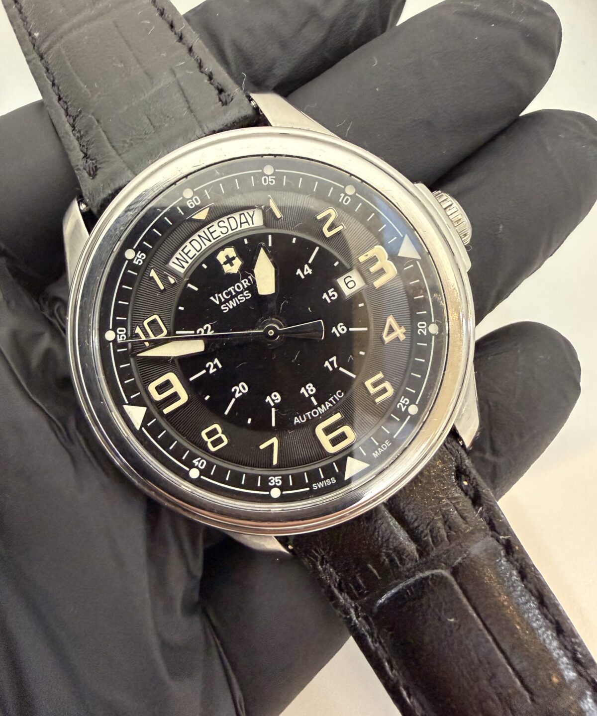 victorinox swiss military.